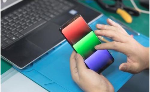 蘋果發(fā)布iPhone12當(dāng)天，羅永浩開“舊機(jī)發(fā)布會”：買賣二手手機(jī)上轉(zhuǎn)轉(zhuǎn)