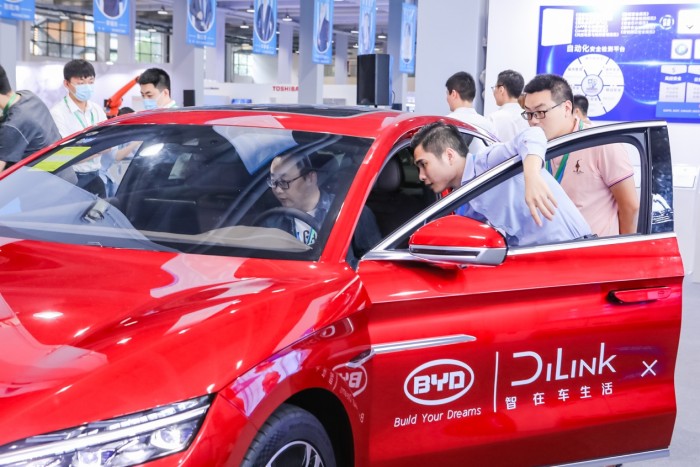“聰明的車”&“智慧的家”，比亞迪DiLink聯(lián)手美的IoT賦能車家互聯(lián)新形態(tài)