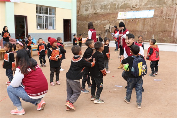 信也科技大涼山愛心幼兒園正式落成，用愛心點燃希望