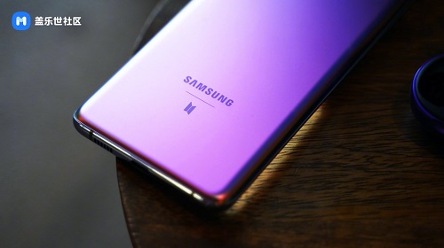 不只“小王紫”配色 三星Galaxy S20 5G系列設(shè)計堪稱一絕