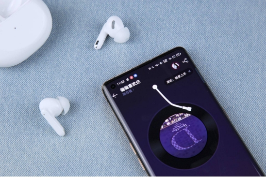 三種配色任意選擇 OPPO Enco X顏值正當打