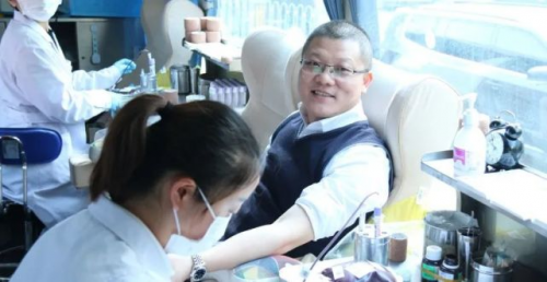 平安普惠甘肅分公司：愛心獻衚???