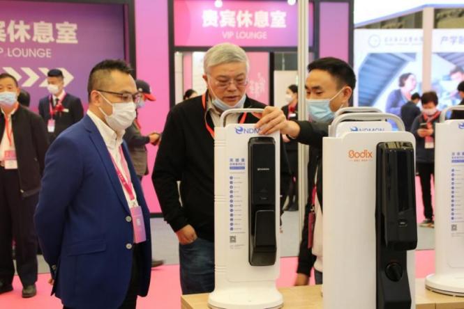 三木攜手尚博薈，引領(lǐng)時(shí)尚潮流，樹(shù)立創(chuàng)新品牌形象