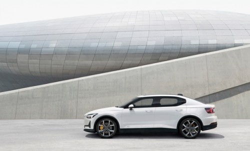 有顏有料，極星2（Polestar2）拿下“金方向盤”獎大受好評