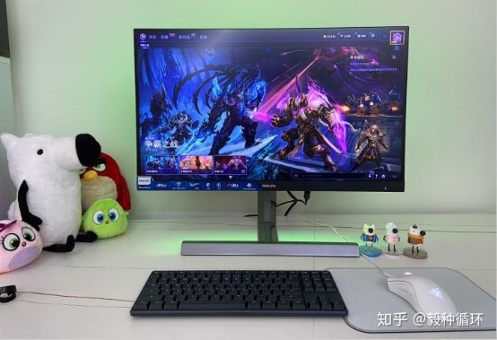 達人說丨顯示器自帶流光溢彩燈效，玩游戲究竟有多帶感？