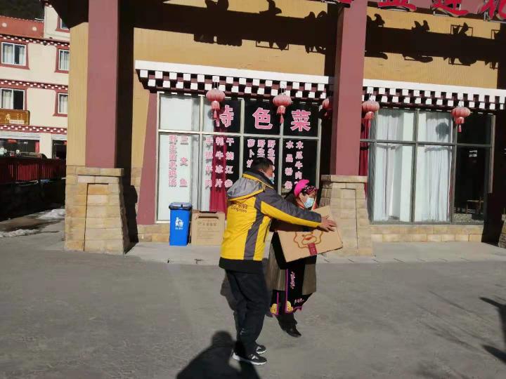 踏遍川西，蘇寧“火箭哥”見證深山藏區(qū)脫貧“奔小康”