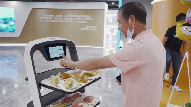 普渡科技掛牌廣東省室內(nèi)智能移動機器人工程技術研究中心！