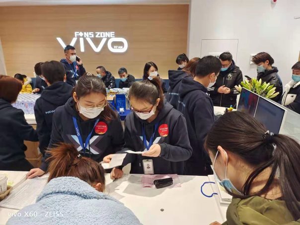 強(qiáng)悍！ vivo X60系列用實(shí)力交出“四冠”成績(jī)單