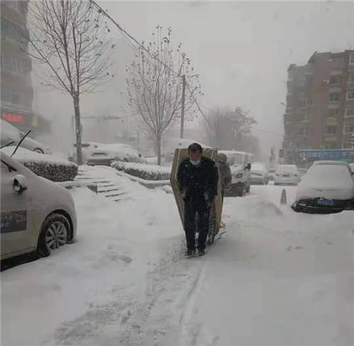 別人都在朋友圈曬雪景，海爾用戶卻曬服務(wù)溫暖