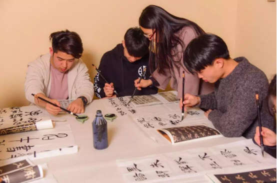 疫情加速成人線上教育變革，興趣教育提升民眾幸福感