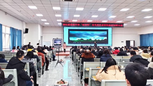 鴻合科技：南江縣實(shí)驗(yàn)中學(xué)首屆鴻合杯信息技術(shù)與學(xué)科融合創(chuàng)新大賽成功舉辦！