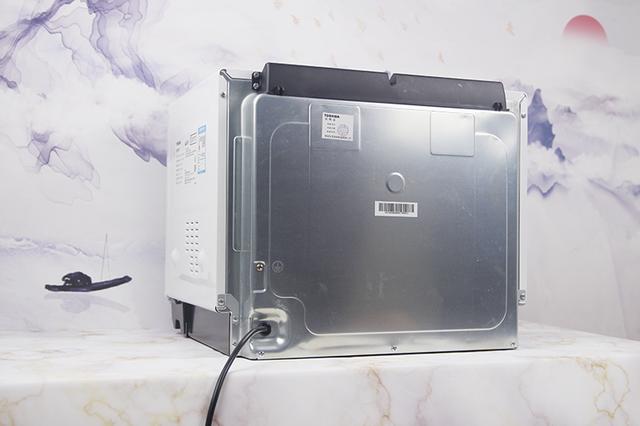東芝微蒸烤一體機ER-RD7000CNW，全能料理的嘗鮮體驗