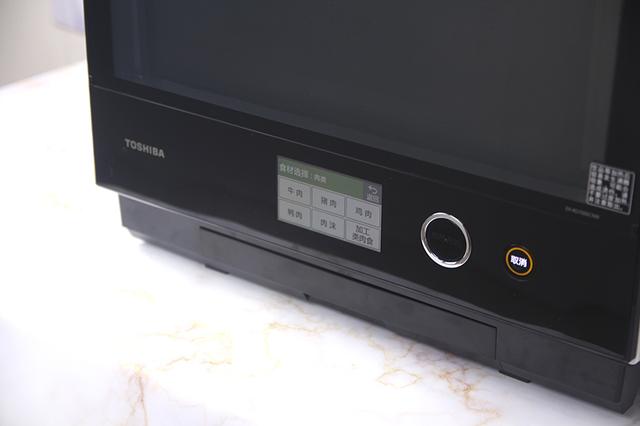 東芝微蒸烤一體機ER-RD7000CNW，全能料理的嘗鮮體驗