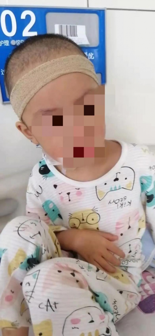 太心疼！3歲男孩患白血病，水滴籌愛心助力醫(yī)療費挽救心碎家庭