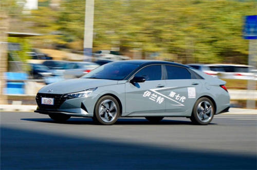 跨入30歲，北京現(xiàn)代伊蘭特將樹立A級(jí)轎車新標(biāo)桿？試駕來看