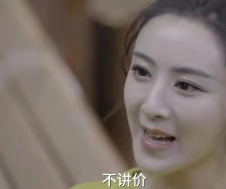 逆襲的草根姑娘，三次改變成就薇婭