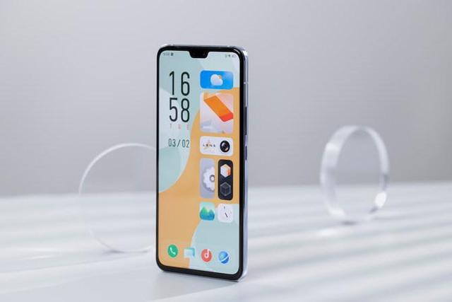 vivo S9超薄自拍旗艦5G手機(jī)發(fā)布，首發(fā)聯(lián)發(fā)科天璣1100實(shí)現(xiàn)性能功耗雙贏