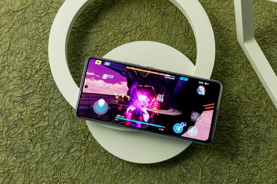 iQOO Neo5開啟預(yù)售，“V享煥新”活動讓你代代用新機