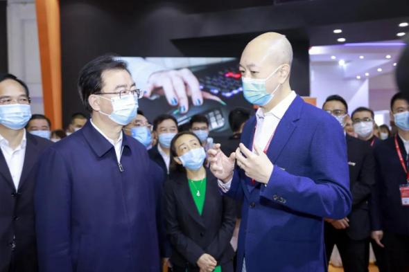 亞馬遜、億貝、新蛋三大電商巨頭“搶灘”福州首屆中國跨境電商交易會