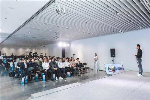 大自然地板成功舉辦品牌嘉年華，2021淡色輕染新品正式發(fā)布