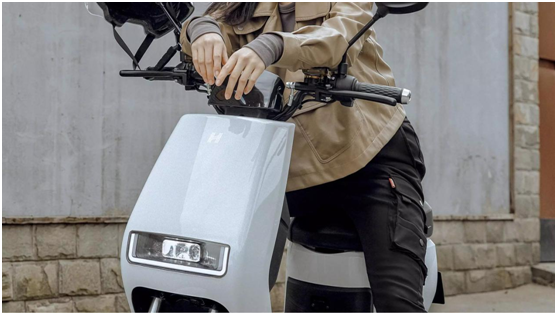以“超聯(lián)網(wǎng)車機系統(tǒng)”入局，哈啰電動車開辟新賽道超車！