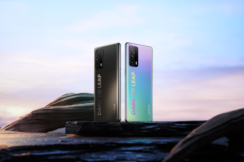 天空之城夢幻配色，realme首款曲面屏X7 Pro至尊版登場