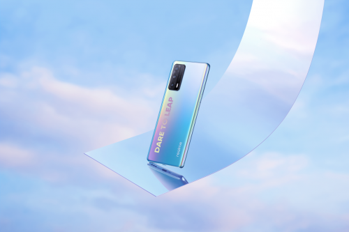 天空之城夢幻配色，realme首款曲面屏X7 Pro至尊版登場