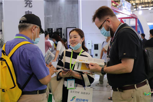 萬象更新：充電樁萬億市場“風向標”看八月上海盛會！