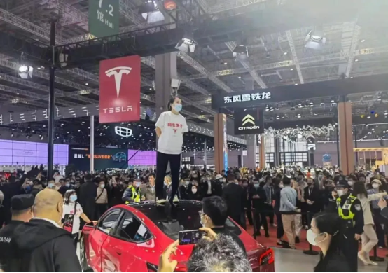 劍指特斯拉？360計劃推出行車黑匣子，可記錄駕駛狀態(tài)