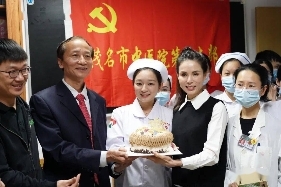 受七成網友認可的輕松籌：從大病眾籌起步，一直在公益路上