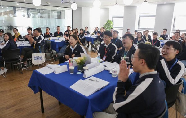 從幫作業(yè)到幫成長(zhǎng)，作業(yè)幫力推家庭教育幫助孩子健康成長(zhǎng)