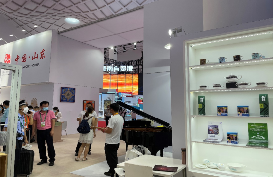首屆中國(guó)國(guó)際消費(fèi)品博覽會(huì)開(kāi)幕！卡奧斯三大亮點(diǎn)助力打造消費(fèi)精品
