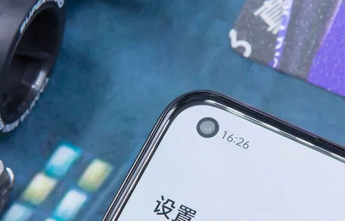 樂神機(jī)，酷炫潮爆｜楊冪代言手機(jī)千元機(jī)皇realme 真我Q3 Pro測評