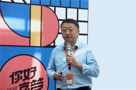 共話“未來(lái)·零售·新中間”，上海百秋11周年“無(wú)·間”道系列論壇啟動(dòng)！