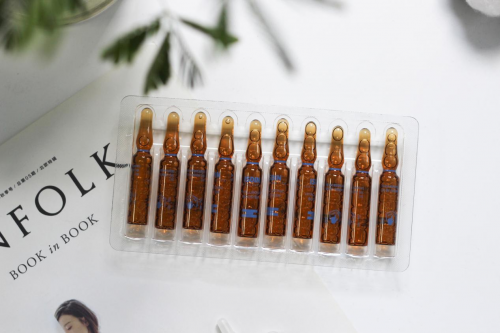 大油田？沙漠干？ISDIN怡思丁玻尿酸安瓶，讓你的肌膚水當當