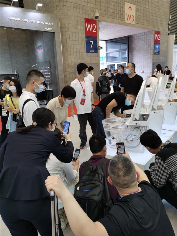猝不及防，廈門大白暖了上海廚衛(wèi)展！