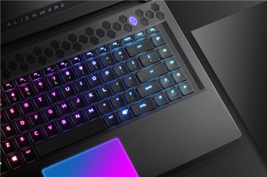 ALIENWARE x15/x17升級(jí)散熱架構(gòu)獨(dú)門絕學(xué)，重新定義精悍