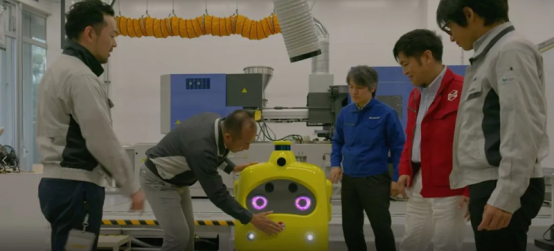 巴斯夫研發(fā)MobiPOWER無線充電機器人，高性能塑料打造，安全節(jié)能