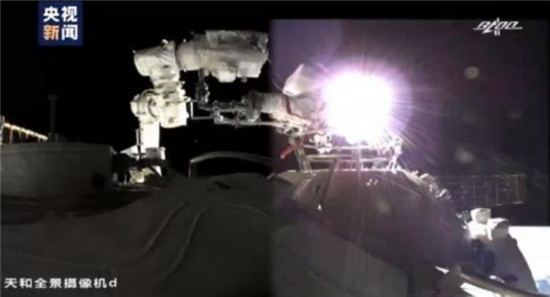 神舟十二號出艙成功！明月鏡片見證高光時(shí)刻