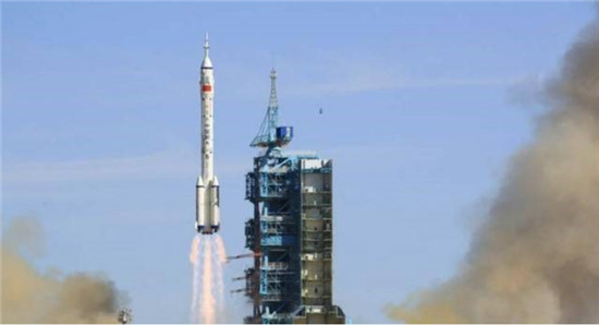 神舟十二號出艙成功！明月鏡片見證高光時(shí)刻