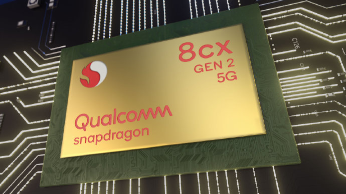 手機：“我有5G、AI、影像……”電腦：“我也可以有?！?/></p><p>那驍龍計算平臺是如何賦能PC的呢?</p><p>首先是高能效、低功耗，以及隨之而來的長續(xù)航特性。驍龍移動平臺的低功耗特性允許PC在閑置時保持睡眠狀態(tài)，并在需要使用時快速喚醒，讓PC和手機一樣“開屏即用”而不用擔心續(xù)航問題，支持驍龍本帶來長達十幾小時的連續(xù)使用續(xù)航，大大緩解出門在外或移動辦公時的“電量恐慌”。</p><p>當然換個角度，這也有助于廠商打造更加輕薄、便攜的PC產(chǎn)品。驍龍本可以在不妥協(xié)續(xù)航的情況下使用更小的內(nèi)置電池，讓整機更輕薄。而且低功耗高能效的特性也非常適合用于完全被動散熱的PC，驍龍本可以放心大膽地采用無風扇設計，因此可以將運行噪音降至接近于0。同理，無需在PC內(nèi)部設置復雜散熱結(jié)構(gòu)和風扇也能進一步讓設備輕量化。</p><p>同時，由于驍龍PC計算平臺還擁有調(diào)制解調(diào)器模塊，這讓驍龍本能像手機一樣支持LTE或5G網(wǎng)絡連接，并且能在Wi-Fi和移動網(wǎng)絡之間無縫切換，始終在線。相比傳統(tǒng)PC沒有Wi-Fi就需要連接手機熱點辦公，帶來了極大的便利。同時，使用LTE或5G網(wǎng)絡連接也會為PC帶來更高的安全性，避免在咖啡館等公共場所連接Wi-Fi帶來的安全隱患。</p><p>針對視頻會議、語音通話等使用場景，驍龍本還可以利用內(nèi)置的ISP處理視頻通話畫面，讓攝像頭捕捉到的畫面更清晰生動，在驍龍計算平臺高通<a href=
