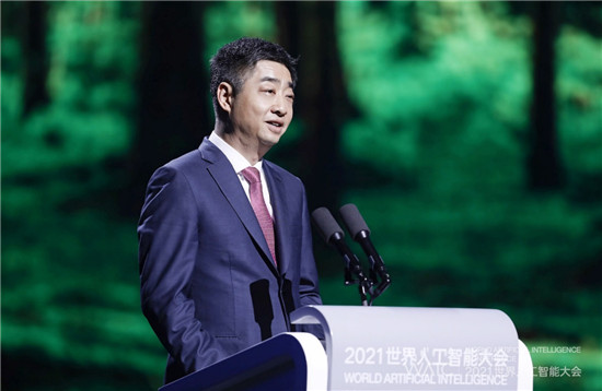 華為胡厚崑：從上海12345熱線的變化，看AI行業(yè)規(guī)模應(yīng)用