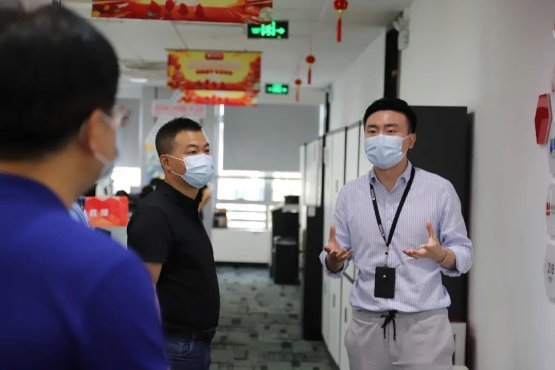 廣州市花都區(qū)人社局、經(jīng)濟開發(fā)管委會走訪調(diào)研薪寶科技