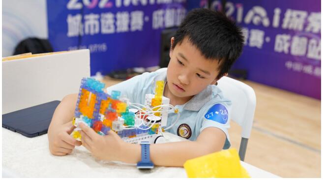 科創(chuàng)教育，朝向未來：2021 AI探索賽之KOOV選拔賽首“戰(zhàn)”成都