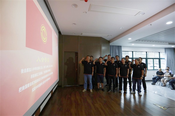“學黨史，辦實事”合肥高新區(qū)道路運輸行業(yè)工會聯(lián)合會貨車司機集中入會儀式圓滿舉行