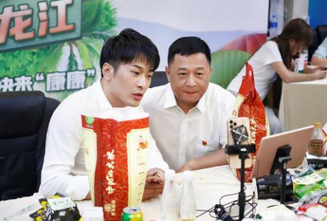 主播辛巴（辛有志），憑什么拿下這么多殊榮？