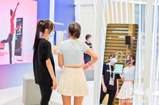 三年豹變！擁抱Z時(shí)代，UDE邁向消費(fèi)電子國際大展2507.jpg