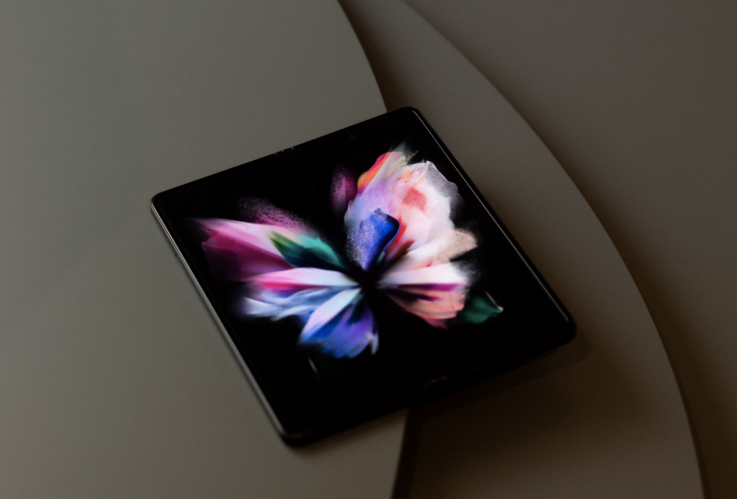 屏下攝像頭+S Pen 三星Galaxy Z Fold3 5G引領(lǐng)折疊屏手機(jī)變革