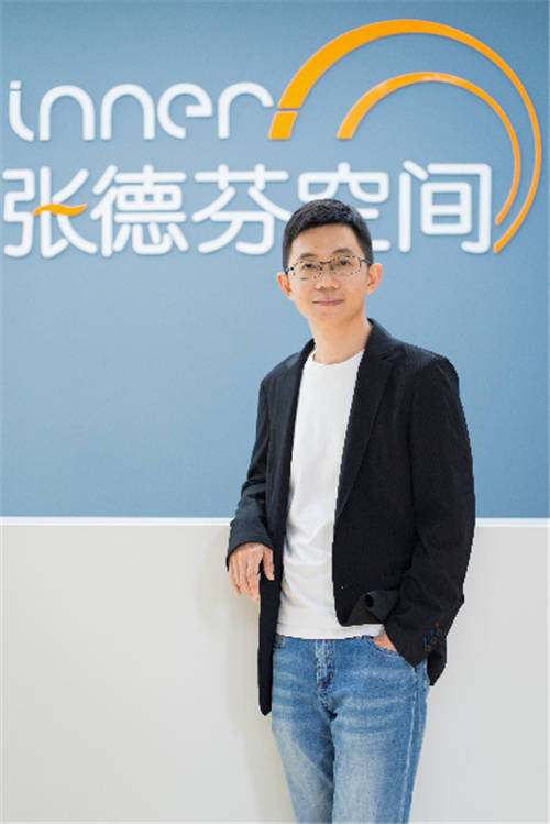 知名心理學作家盧熠翎：原生家庭和童年經歷是我們對社會最原始的初體驗