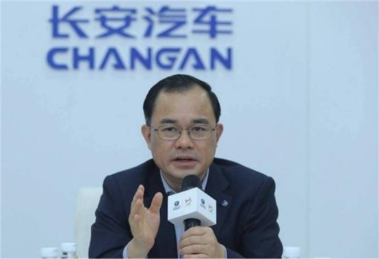 國(guó)產(chǎn)車銷量冠軍的背后：長(zhǎng)安汽車朱華榮視研發(fā)為企業(yè)生命